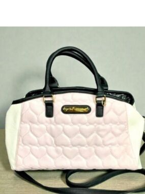 Betsey Johnson Y2K Quilted Heart Satchel Pink Cream Bow cream/ivory with black t